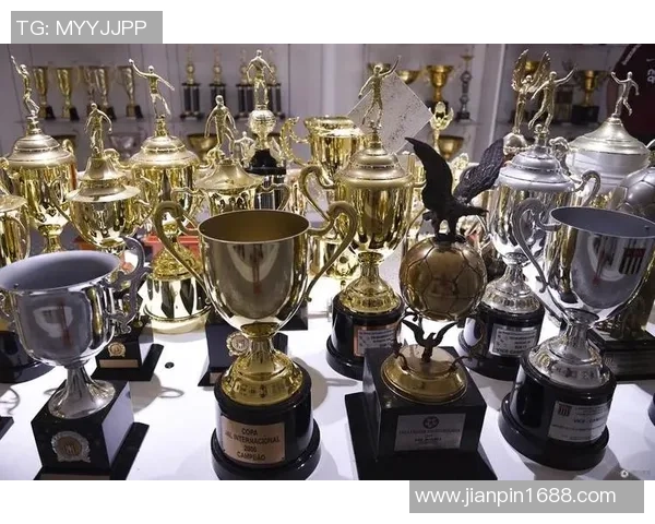 武汉足球队耐力表现全解析大满贯点评展现球队韧性与拼搏精神